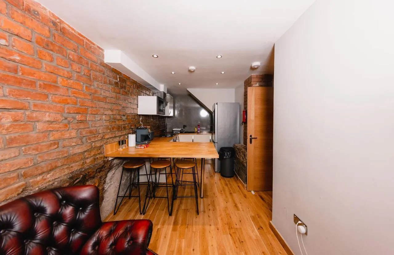 Superb Luxury Quality Central Apartment On Canal 0*, Edinburgh