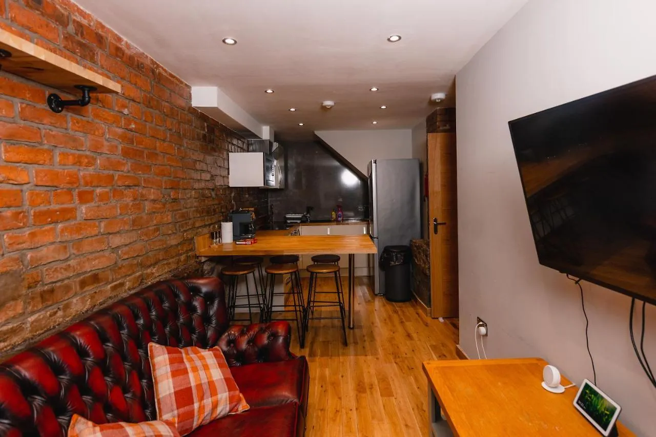 Superb Luxury Quality Central Apartment On Canal United Kingdom